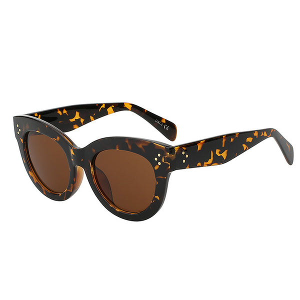 New 2018 Female Audrey Fashion Retro Glasses Rivets Vintage Women Sunglasses Cateye Designer Eyeglasses Girl  feminino